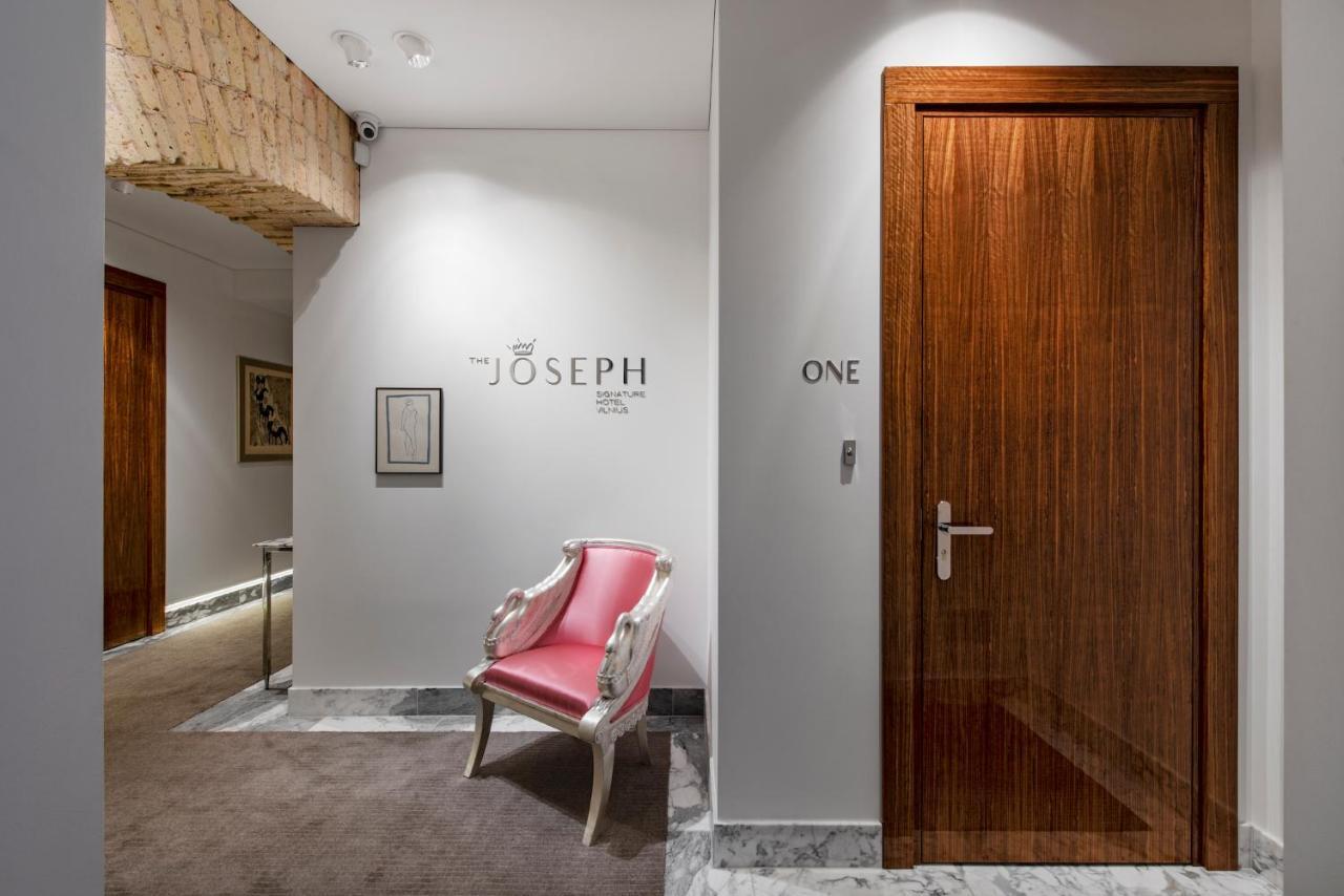 The Joseph Aparthotel Vilnius Bagian luar foto