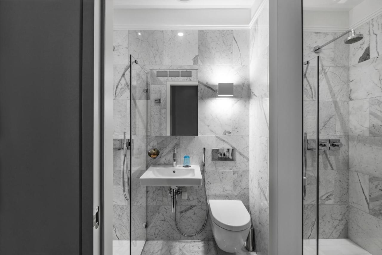 The Joseph Aparthotel Vilnius Bagian luar foto