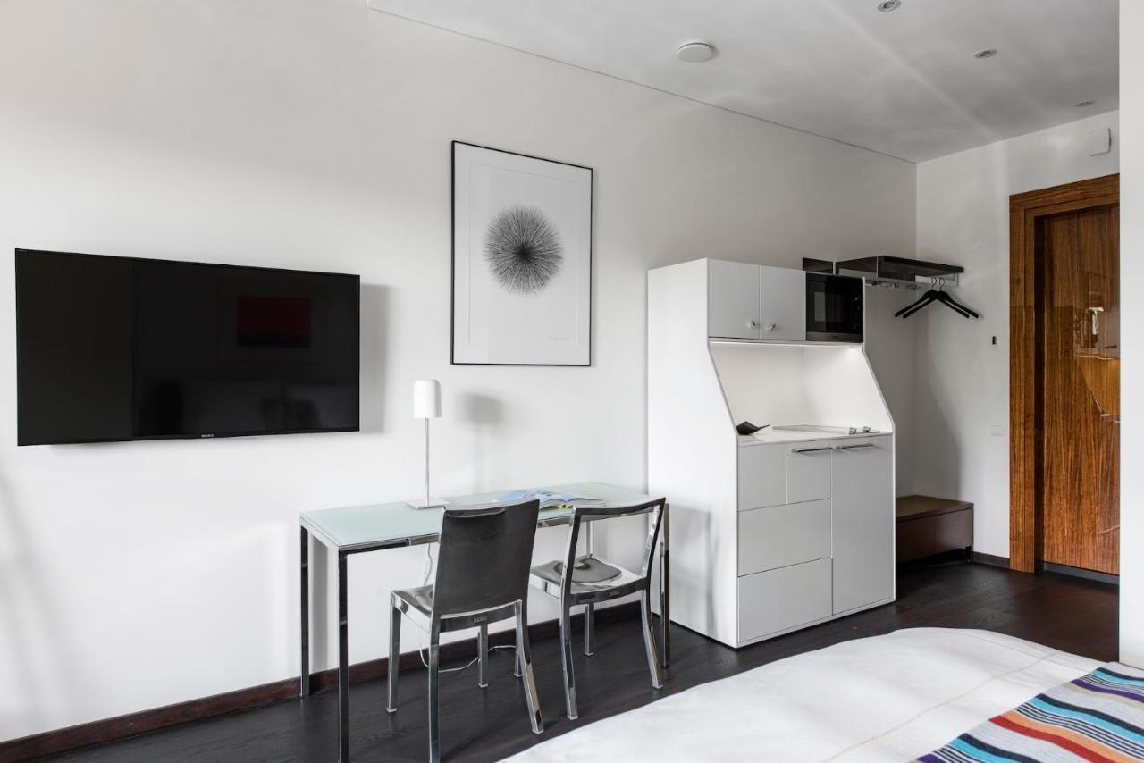 The Joseph Aparthotel Vilnius Bagian luar foto
