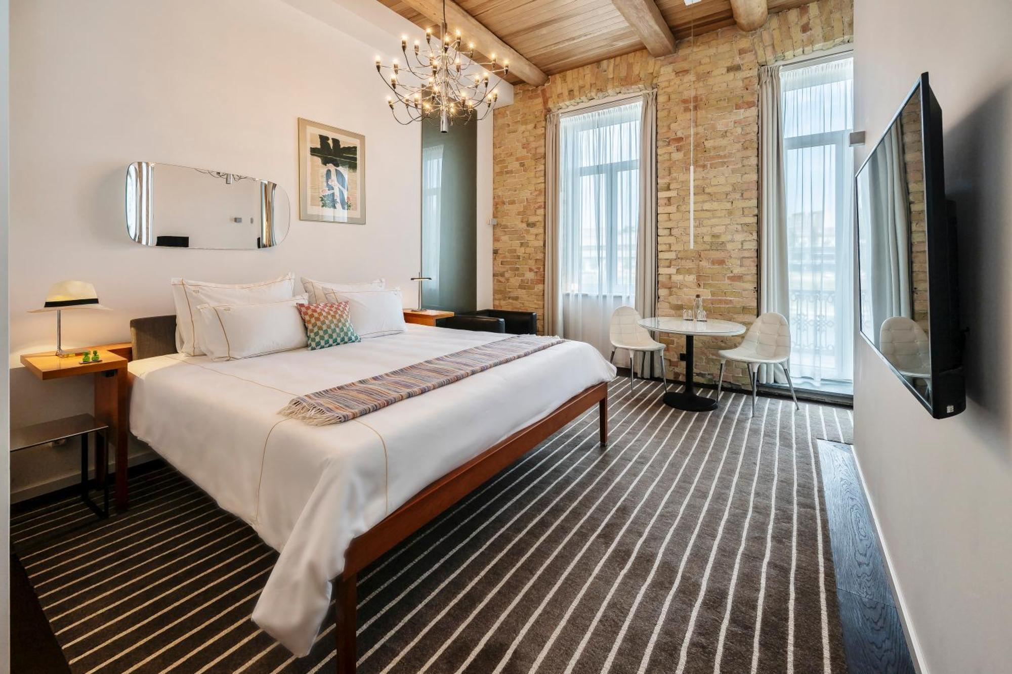The Joseph Aparthotel Vilnius Bagian luar foto
